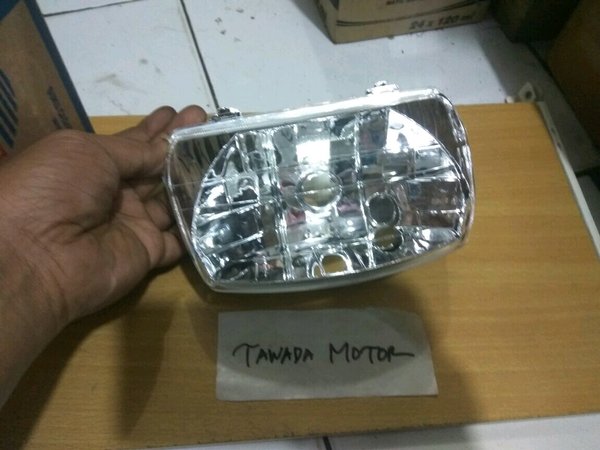 replektor lampu depan honda legenda 2 merk win