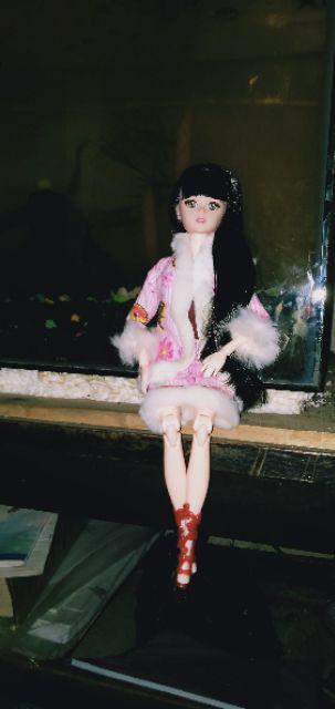  Boneka barbie pivotal  mata 3 dimensi Shopee Indonesia