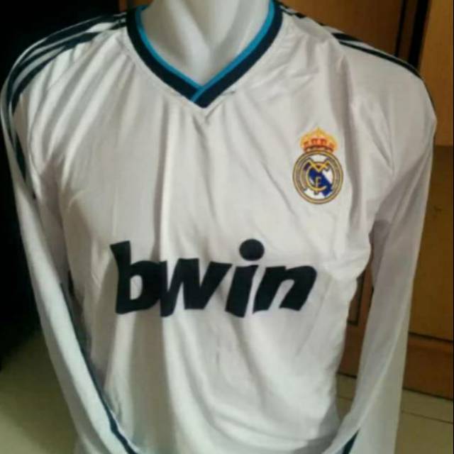 Real Madrid - Jersey Kaos Baju Bola Futsal Setelan - Logo Jadul BWIN - Multisport
