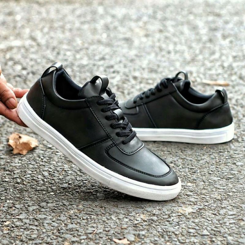 Sepatu Sneakers Casual Pria Heroes Regan Original Kets Best Quality Terlaris