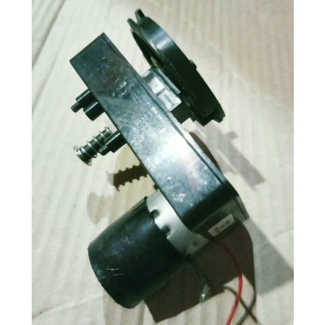 motor hingtorque dinamo gearbox DC 24vdc  kecil torsi tinggi mantap