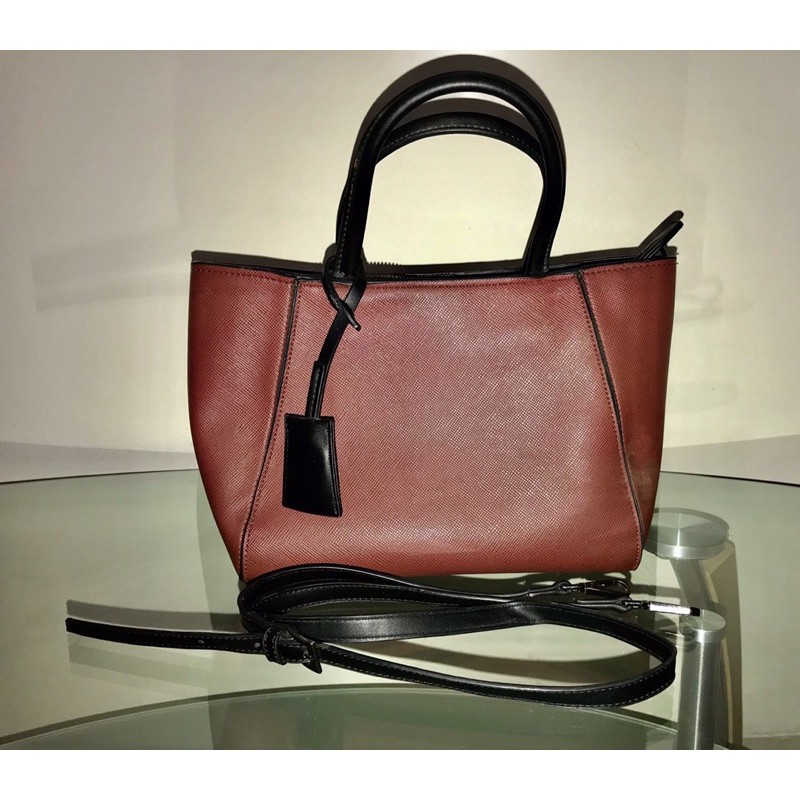 Tas Zara Basic Warna Merah Maroon