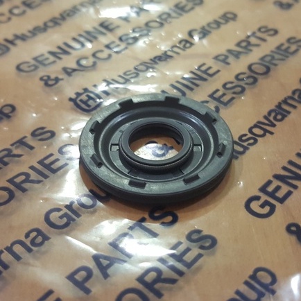 Oil Seal Oli Seal Flywheel Side 140 HUSQVARNA ORIGINAL