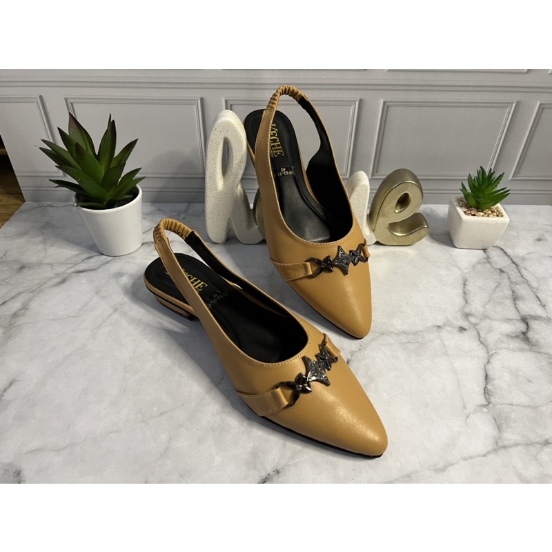 Sandal Wanita / Sepatu Sandal Wanita / Sandal Tutup Depan