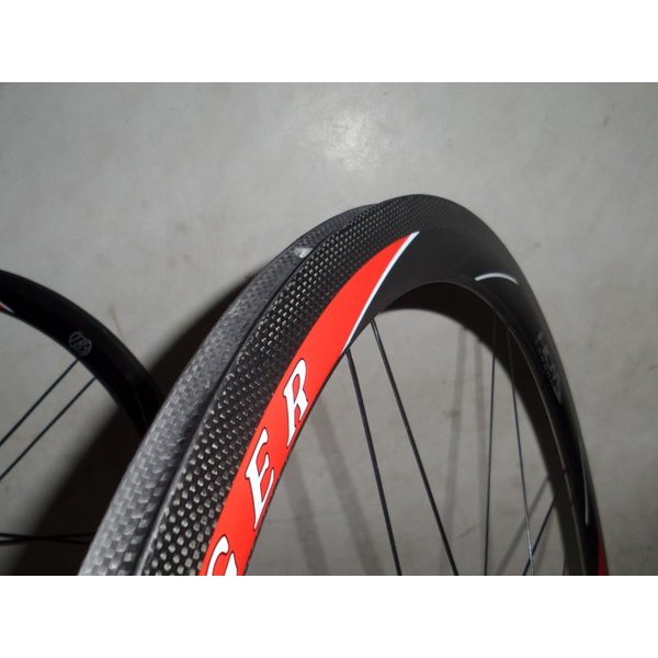 NEW WHEELSET BONTRAGER AEOLOUS CARBON TUBULAR