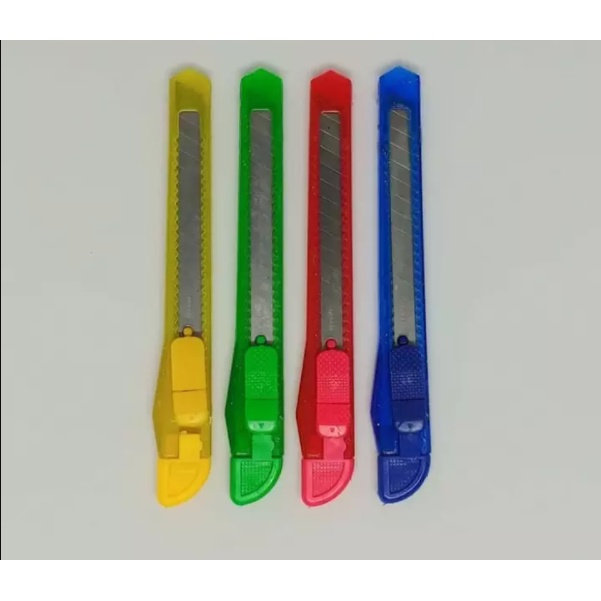 

Paket 3 PCS Cutter Plastik Kecil / Pemotong Kertas / Pisau Cutter Murah