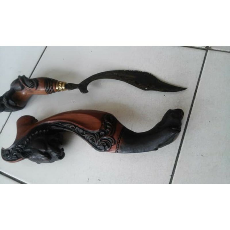 Kujang pamor ukir BlD 1649