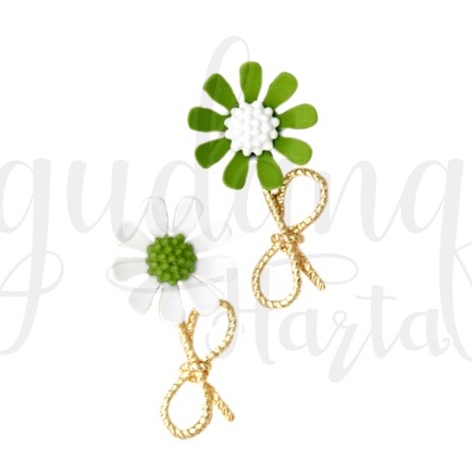 Anting Stud Green And White Daisy Earrings Motif Bunga Hijau GH 203122