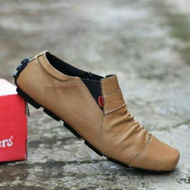 SEPATU KICKERS PRIA KULIT ASLI