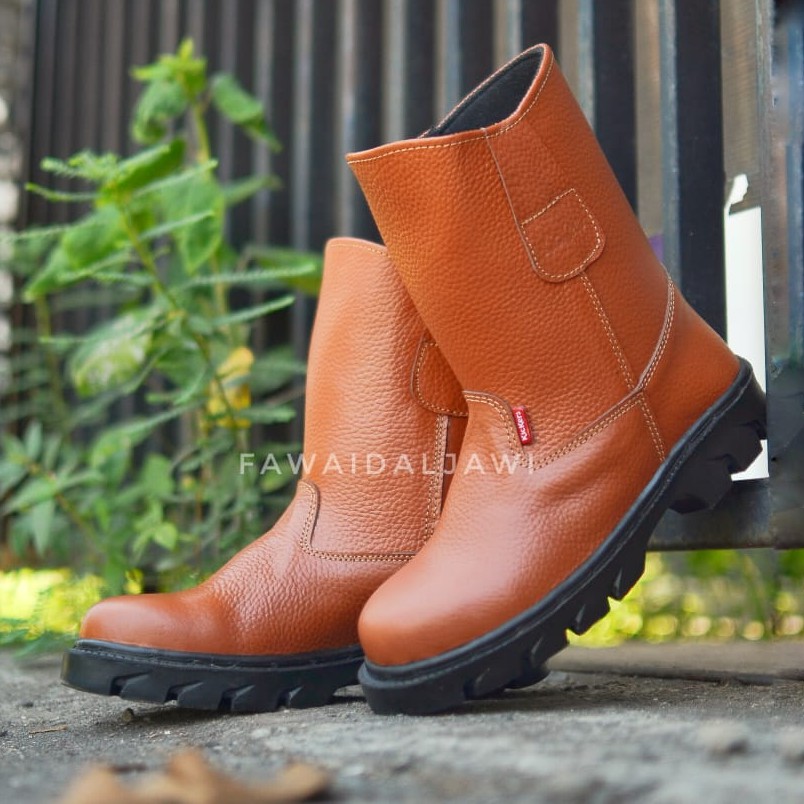 Seperti Safety boot Kulit Sapi terbaik Asli King Kickers Original murah Ujung Besi Termahal