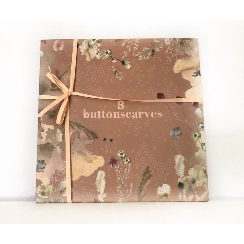 Box buttonscarves fiore series