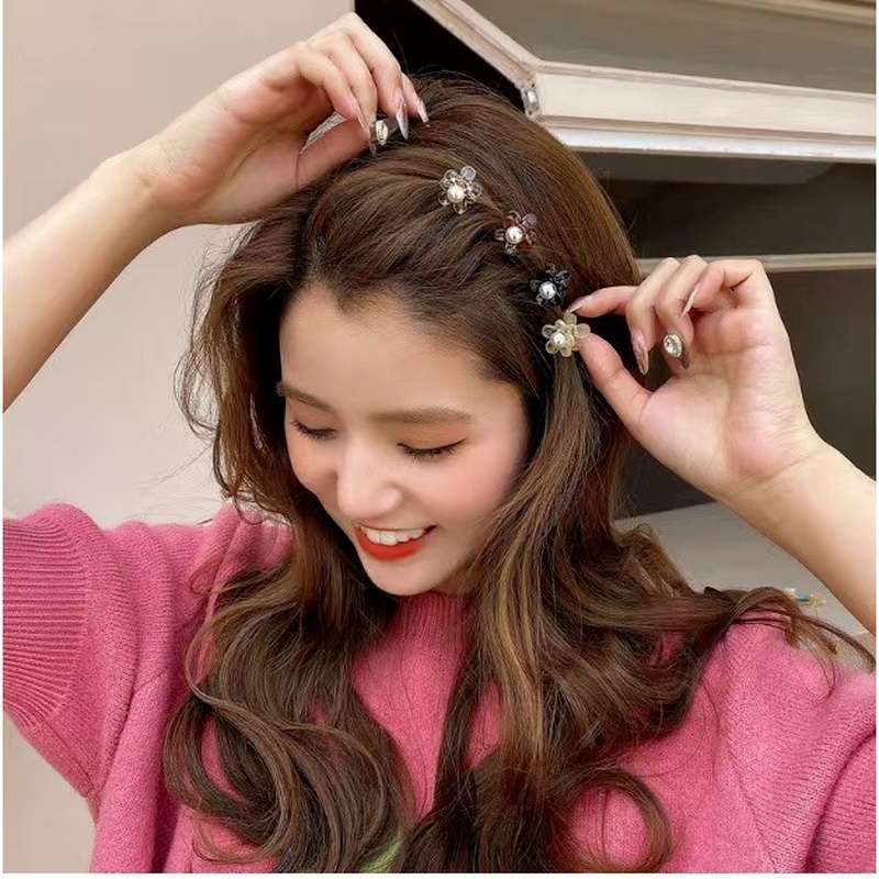 Jepit Rambut Bentuk Bunga Aksen Mutiara Bahan Akrilik Gaya Korea