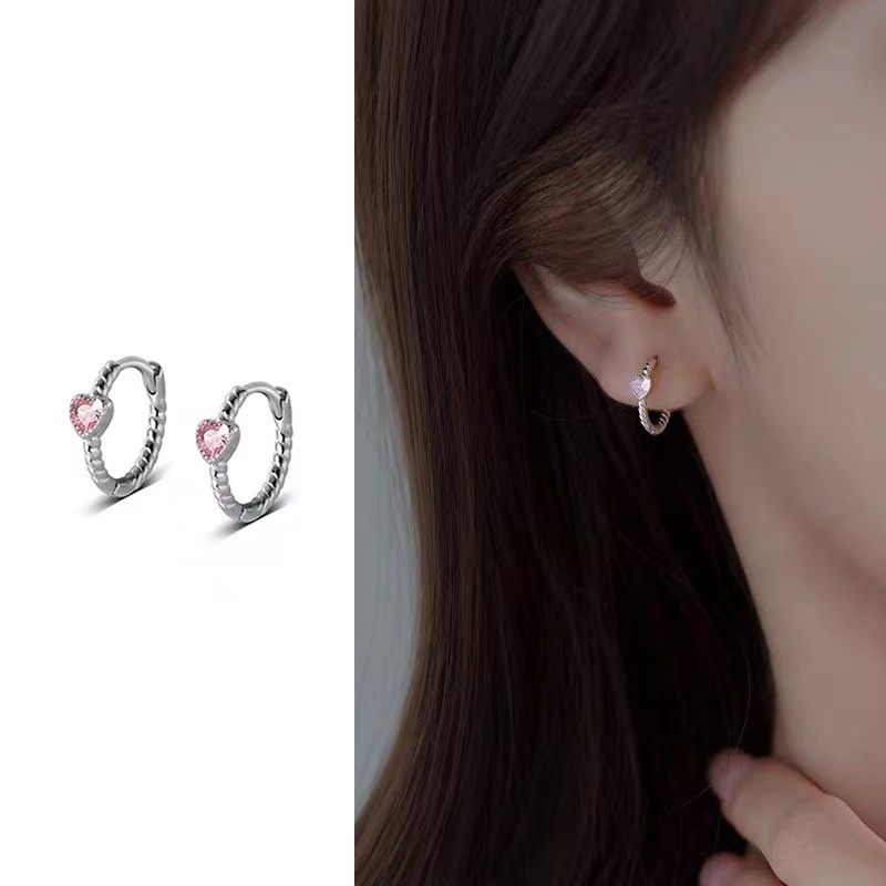 Anting Hoop Kristal Bentuk Hati Warna Pink Gaya Korea Untuk Wanita