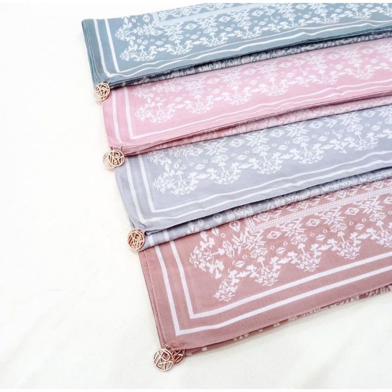 MINANG SCARF RIA MIRANDA
