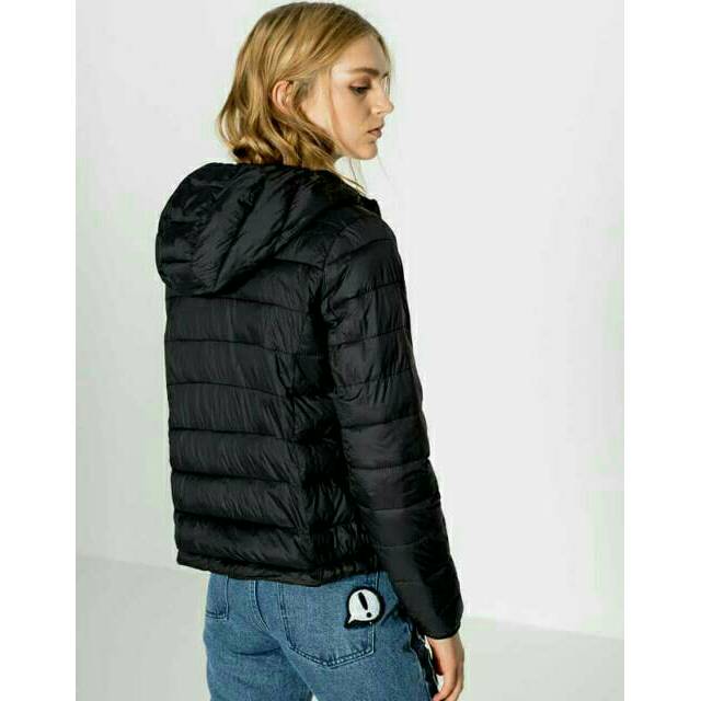 JAKET WINTER PULL AND BEAR-JAKET MUSIM DINGIN WANITA-JAKET TRAVELING-JAKET HOODIE CEWEK-JAKET TRENDY