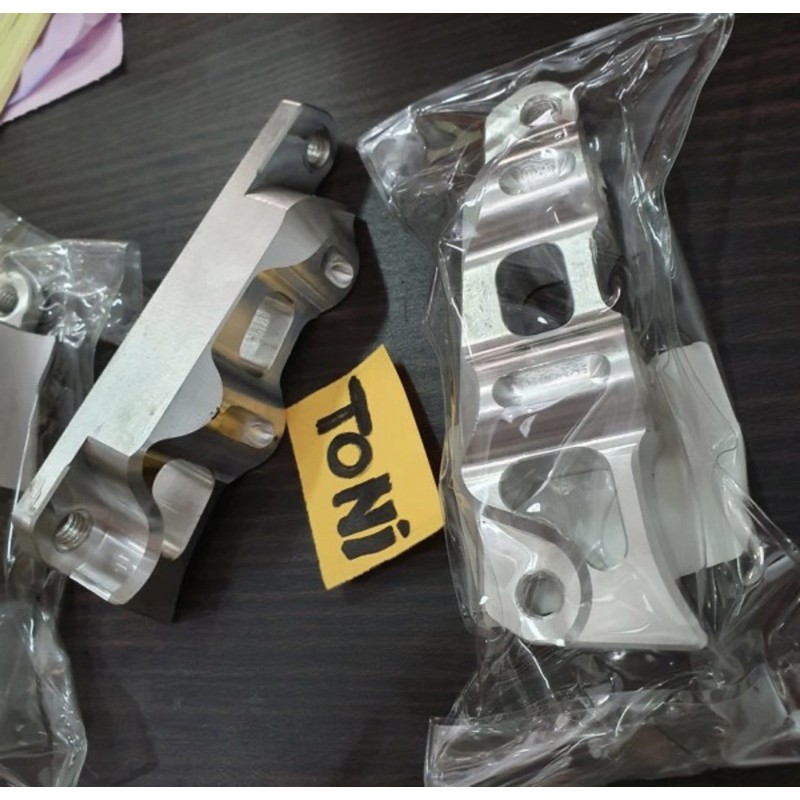 Braket kaliper monoblok honda beat scoopy vario dll