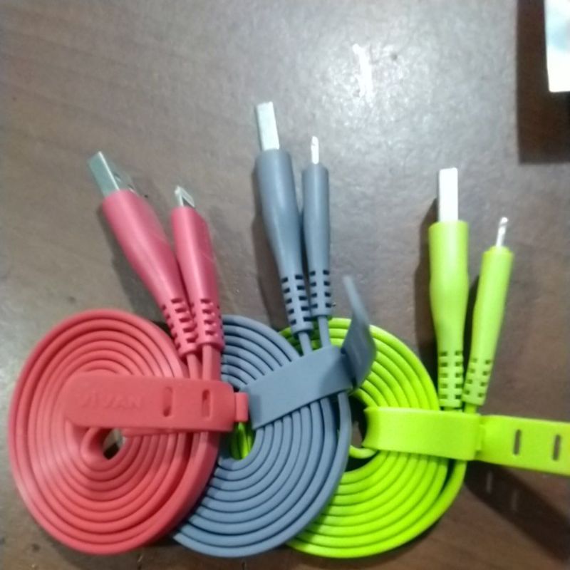 kabel data cas iphone