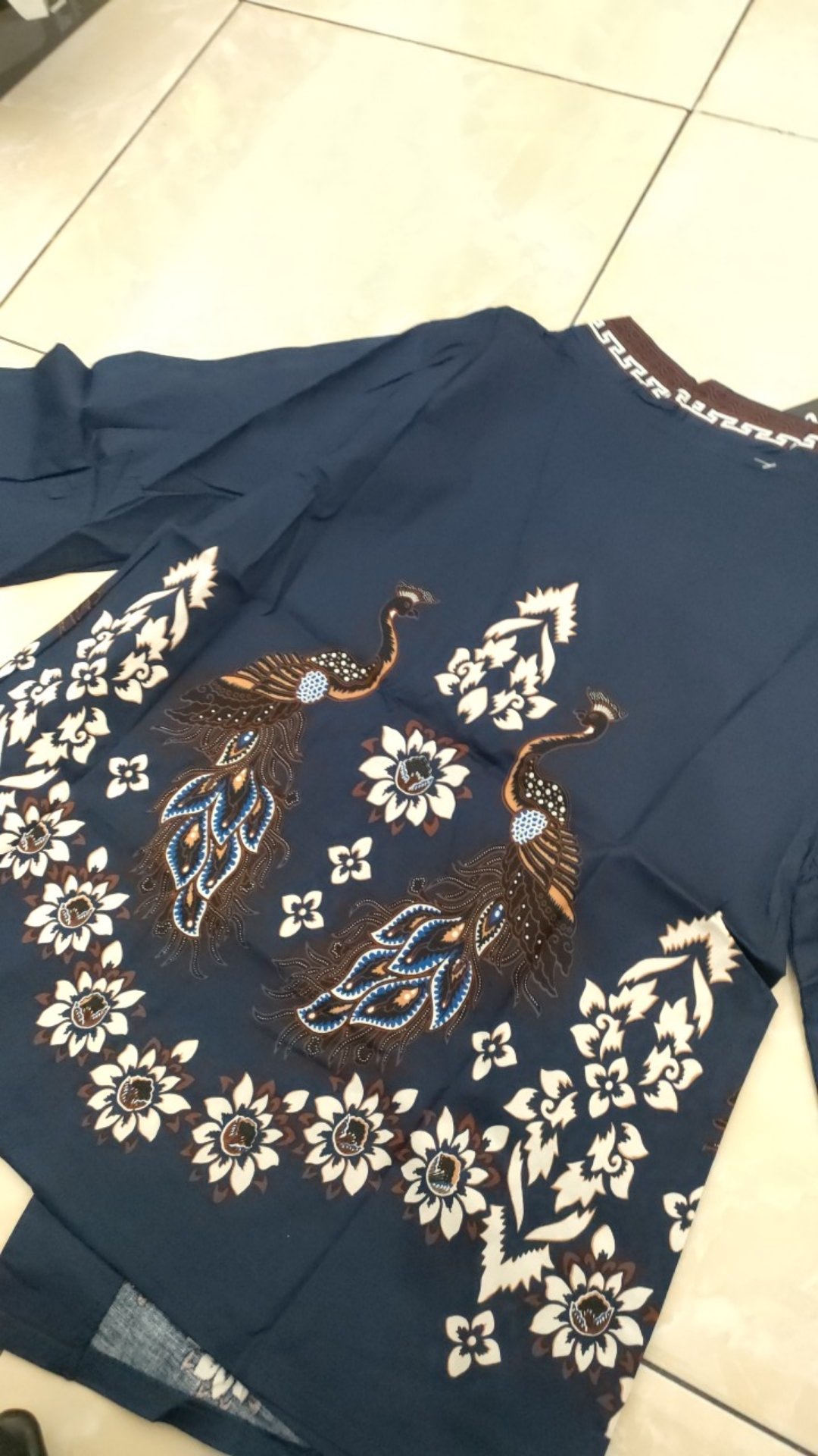 Maja - Long Kyoto Top  / Atasan Batik Wanita Lengan Panjang