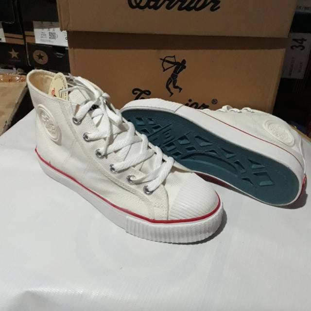 Sepatu WARRIOR putih classic-hc original