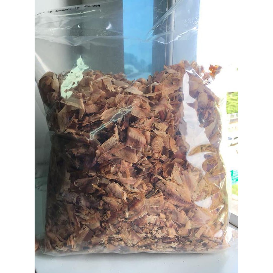 

Katsuobushi Serut Lokal 500 Gram