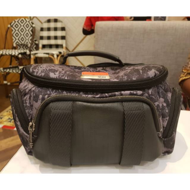 Tas shoulder tumi alpha bravo newport