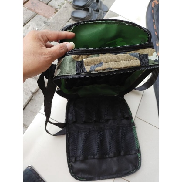 tas Essen model selempang