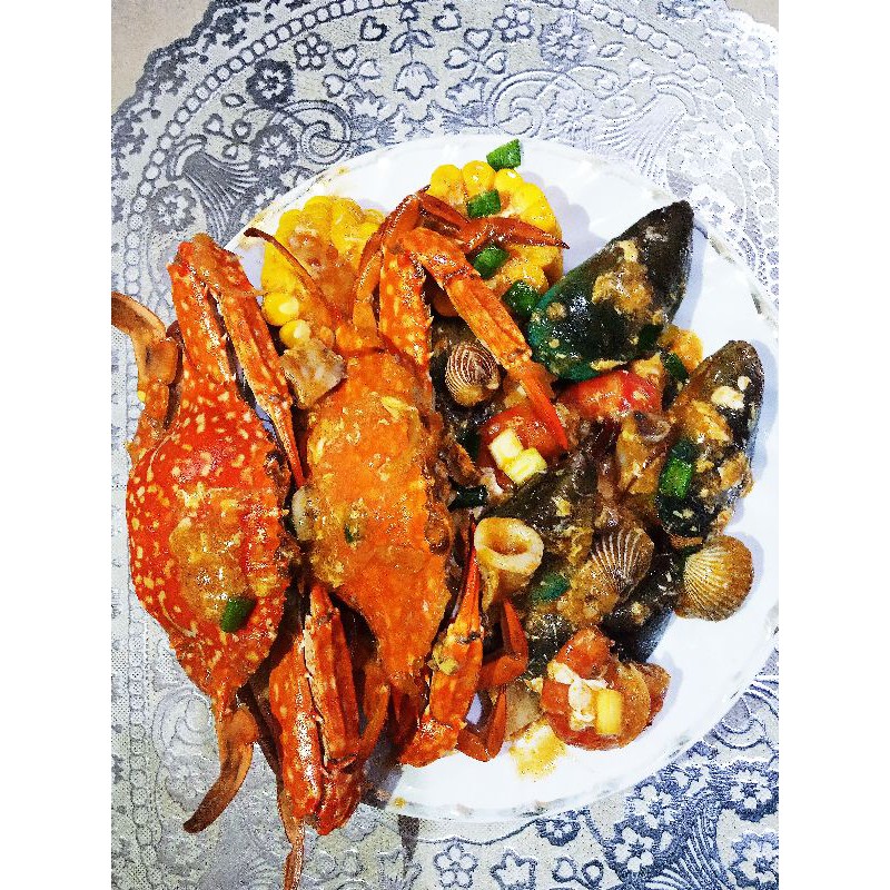 

seafood bestseller rajungan saos padang mix udang, cumi, kerang dan jagung