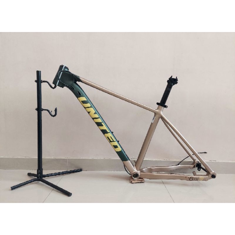 Frame United Clovis 6.10 Mulus TA Boost 27.5