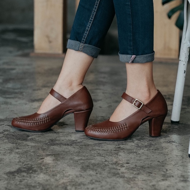 Shoeka - MJ Handwoven Heels 7cm Cognac