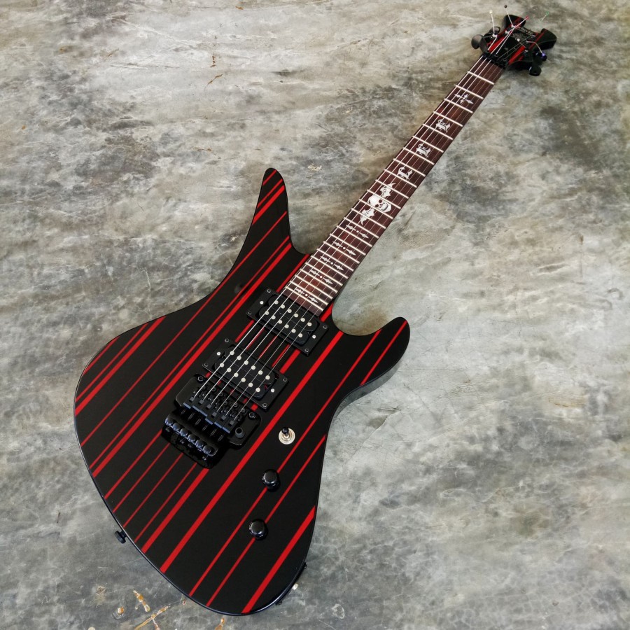 Schecter Synyster Gates Custom Black Stripe Red