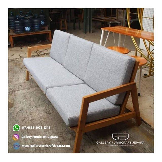 Scandinavian Sofa 3 Seater Kayu Jati