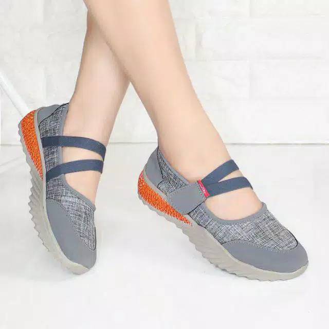 Sepatu Wanita Slip-on Sol Karet Murah Casual Nyaman SGP-011 SGP11