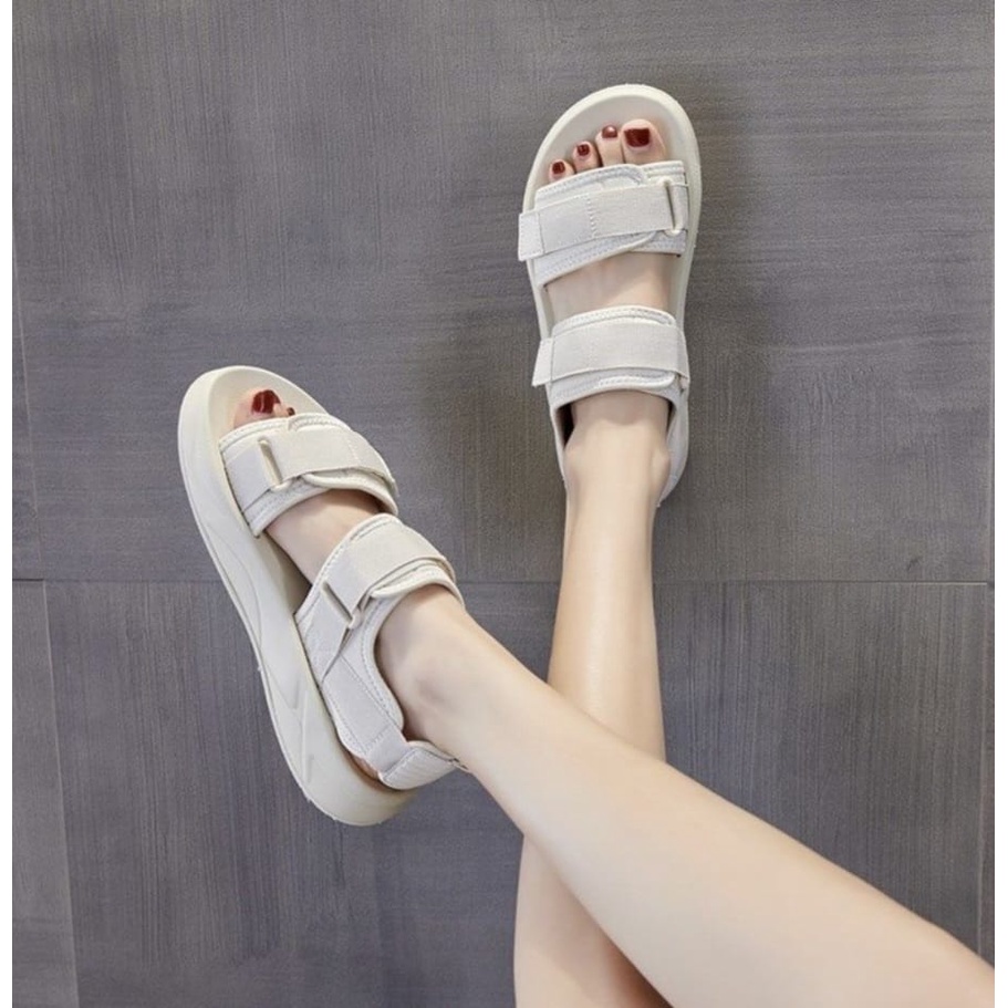 DCAL SANDAL TALI WANITA  BM507