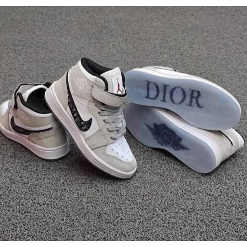 sepatu anak jord dior TK/SD