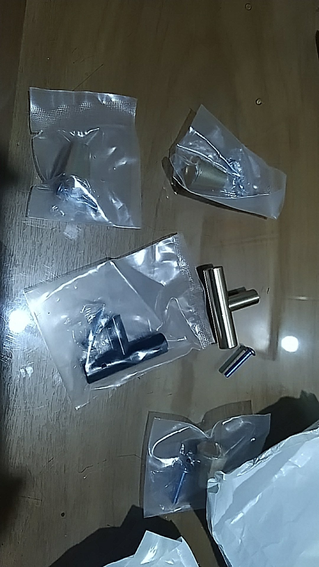 Gagang Pintu Lemari Bahan Aluminium Alloy Bentuk T T Warna Emas / Hitam