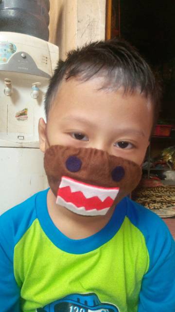 Masker karakter anak