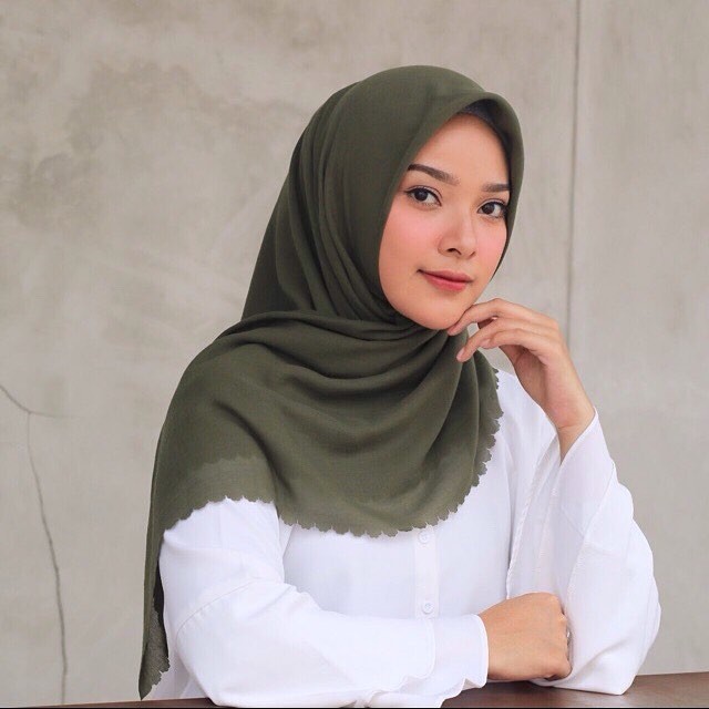  Jilbab  Bella  Square  Lasercutt Shopee Indonesia