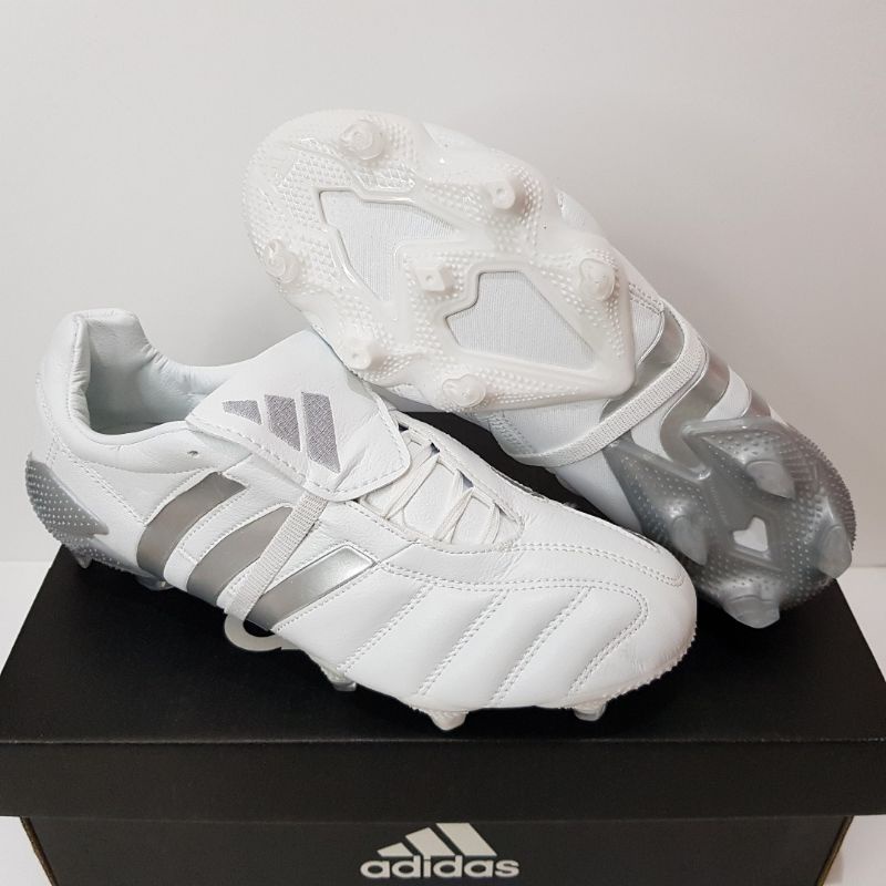 Sepatu Bola Adidas Predator 20 Mania Remake White Grey