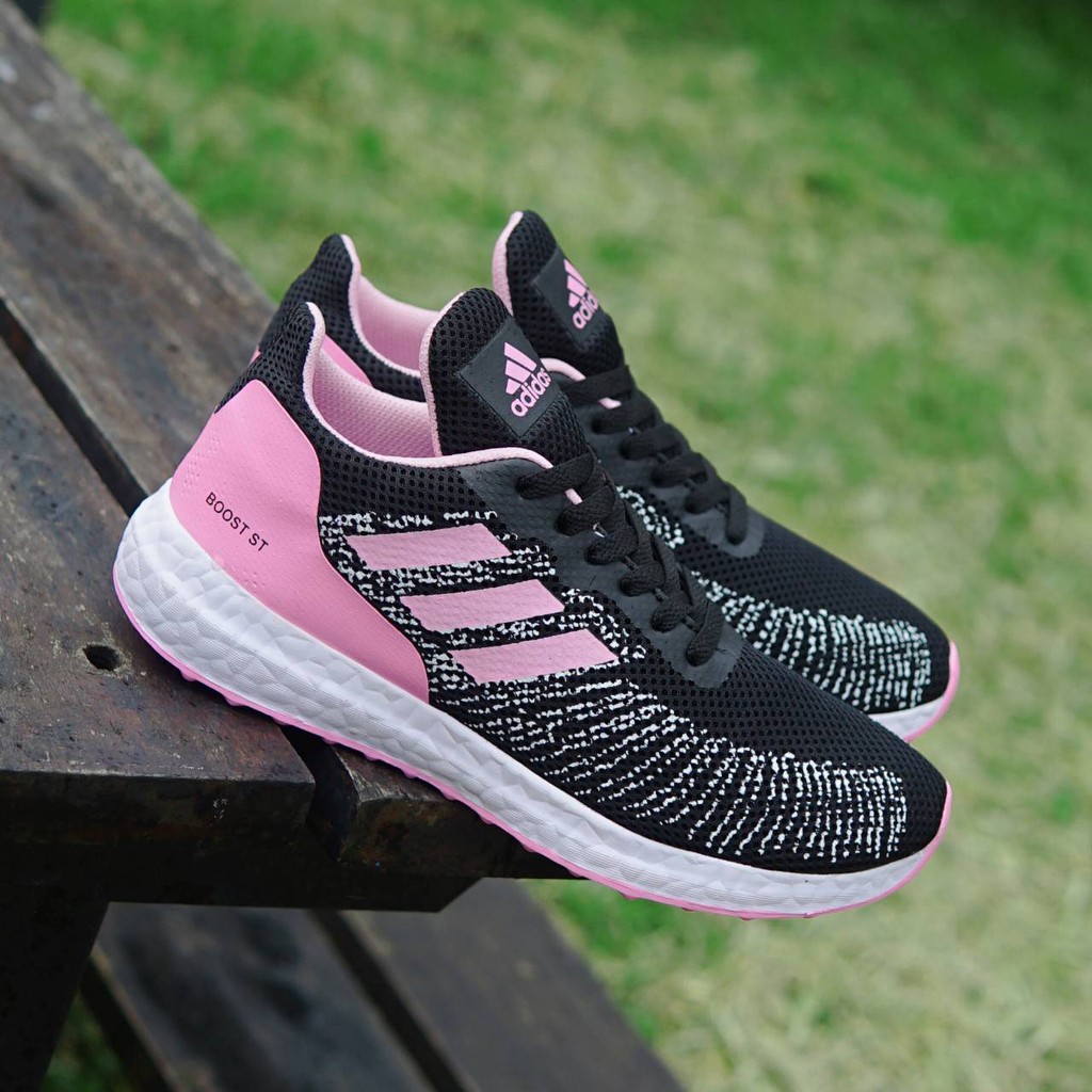 Sepatu Yang Lagi Hits Sepatu Sneakers Wanita Adidas Women Hitam Pink ...