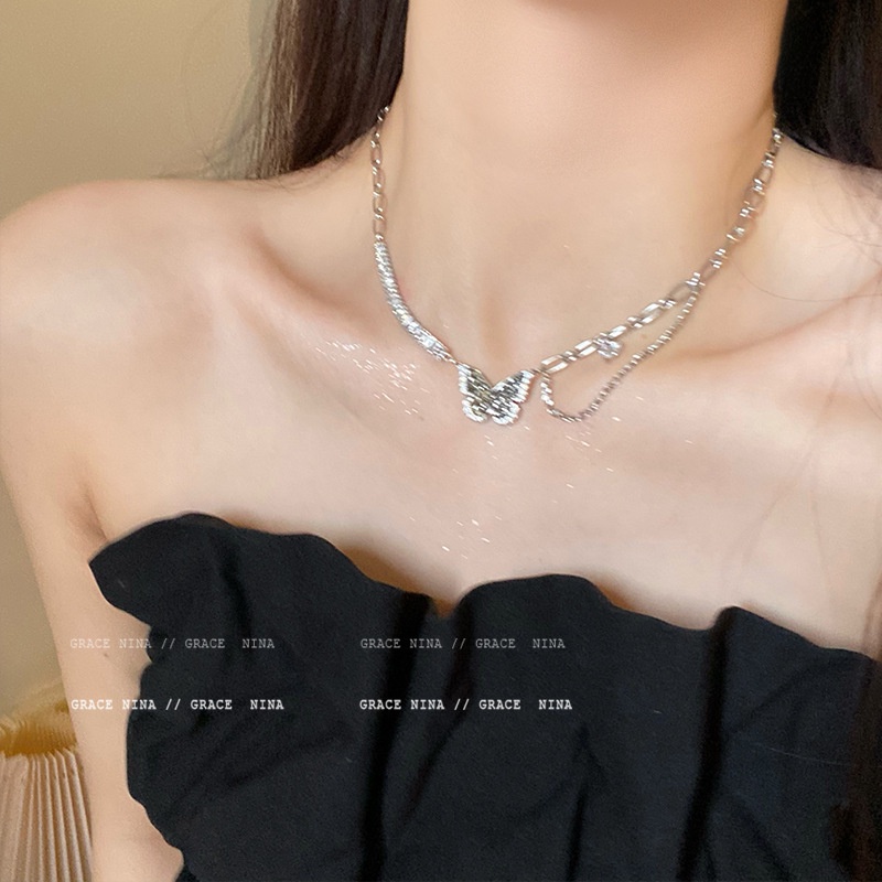 Kalung Rantai Klavikula Desain Kupu-Kupu Bahan Zirkon Warna Hitam Untuk Wanita