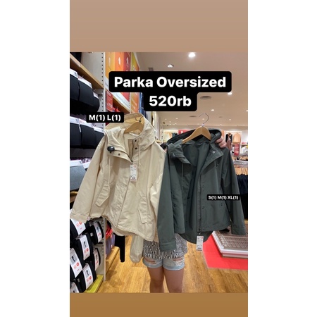 Woman Uniqlo Jaket Parka Oversized