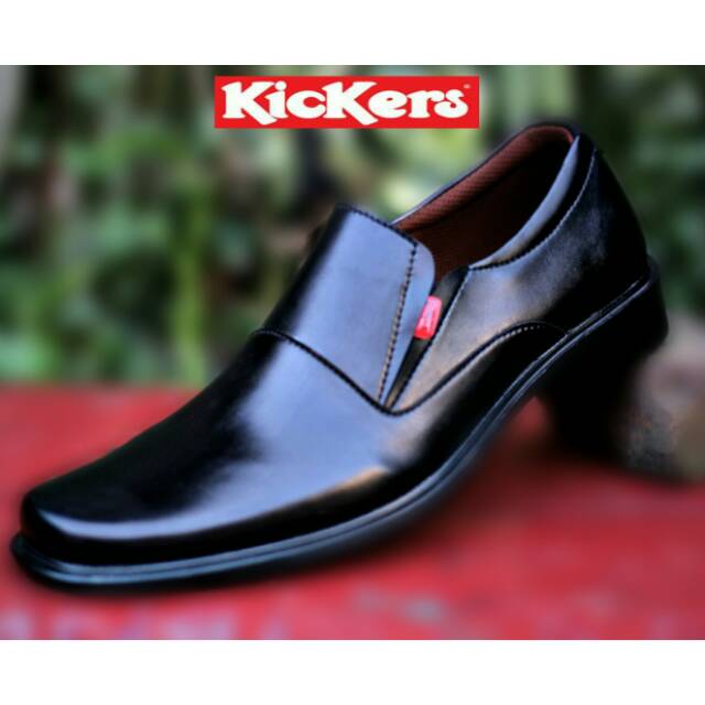 Sepatu Pantofel Kulit Kickers Kerja Pria Murah Formal Kantor Dinas Berkualitas