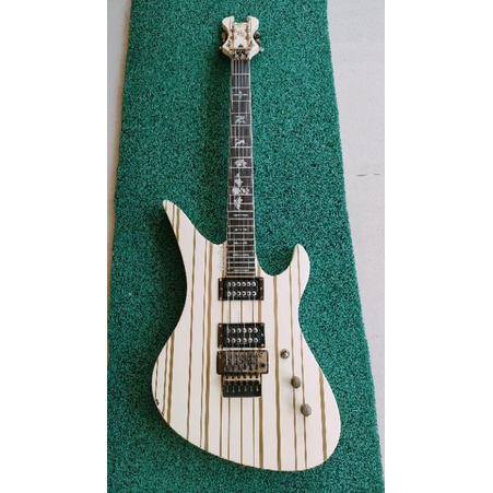 Gitar Schecter syn