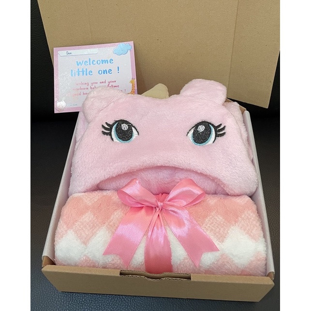 Hampers Bayi Selimut | Kado bayi | Kado bayi cowo | Kado bayi cewe | Hampers baby girl | Hampers baby boy | Selimut bayi | Hampers baby newborn-Flo Selimut Hndk-Pnk