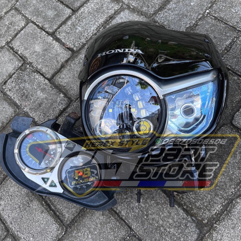 Lampu pece tiger revo daymaker 16 led