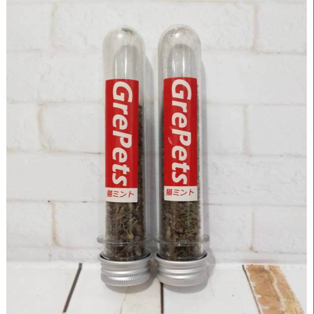GREPETS (daun kering cemilan kucing)