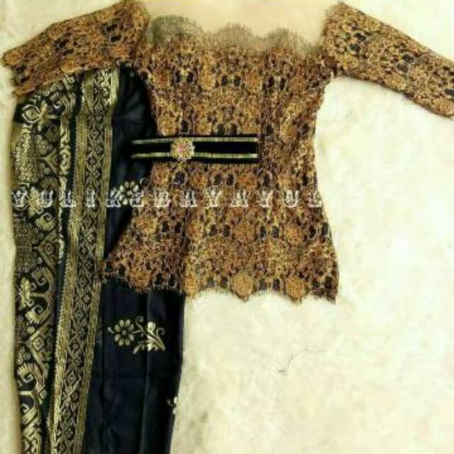 Set Kebaya Bali Modern Sabrina rangrang,  kebaya wisuda,  kebaya kondangan coklat