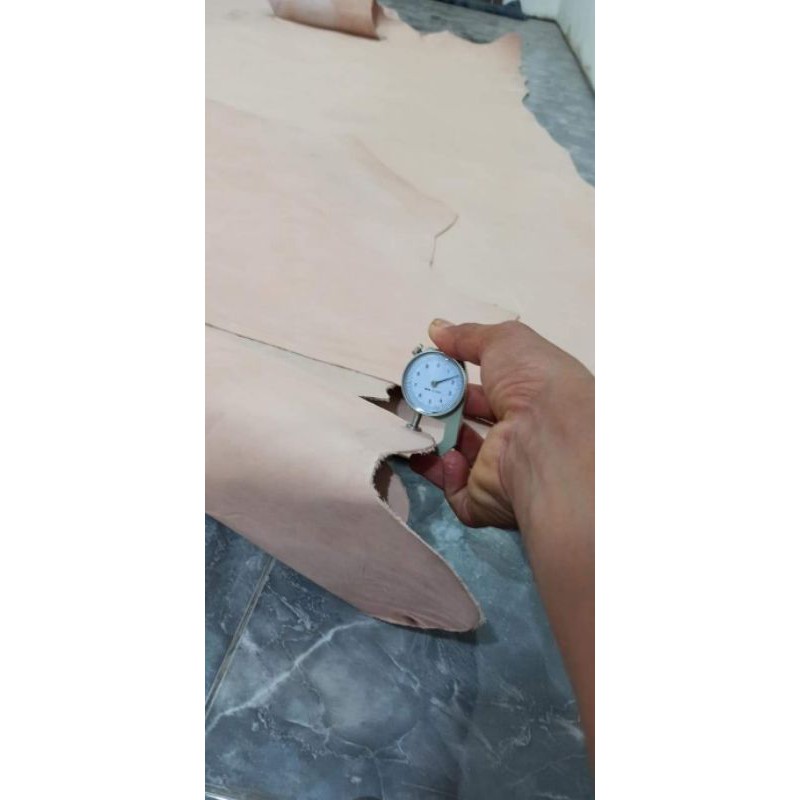 Kulit Sapi Nabati Lembaran Tebal 1,8mm - 2mm Ukuran 21cm x 30cm