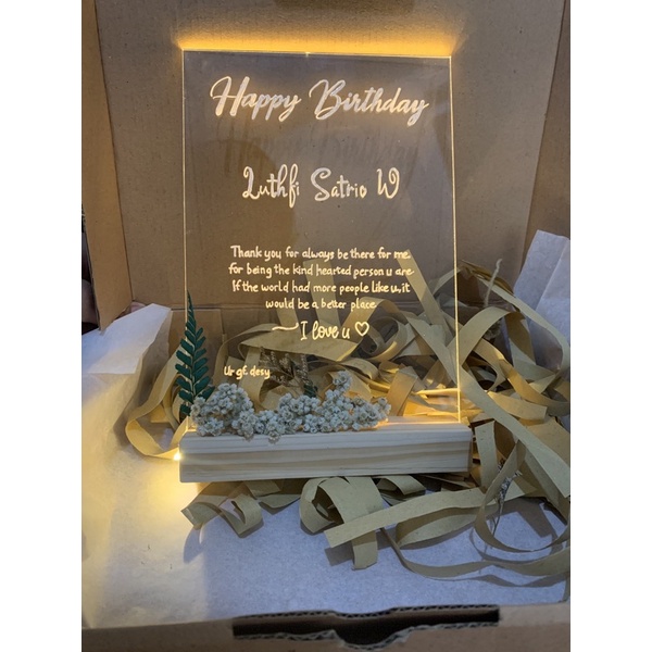 

ACRYLIC LETTERING, GIFT HAMPERS ACRYLIC / KADO ULANG TAHUN, WISUDA, WEDDING, dll