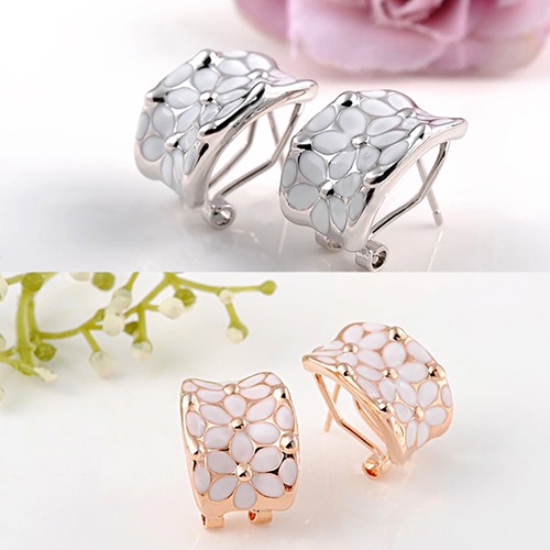 Hu Hu Hu Hu Hu Alat Bantu Pasang Kacamata♡ Anting Tusuk Gantung Wanita Desain Bunga Gaya Elegan Untuk Pestapernikahan